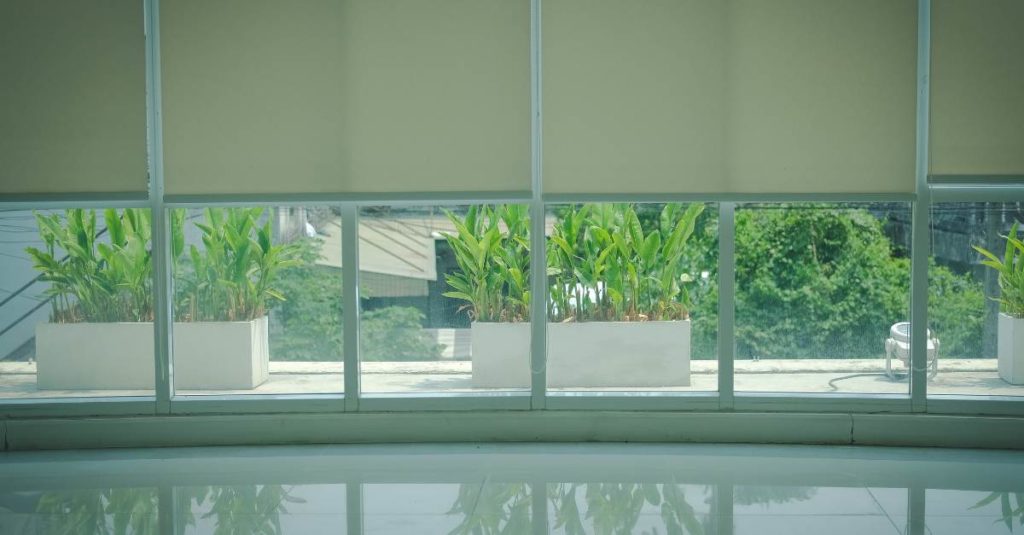 Comment habiller une fenêtre sans rideau ?