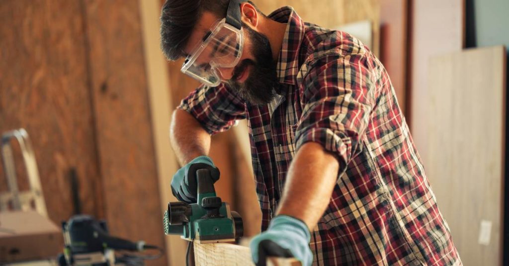 Pourquoi faire appel à une entreprise de menuiserie à Caen ?