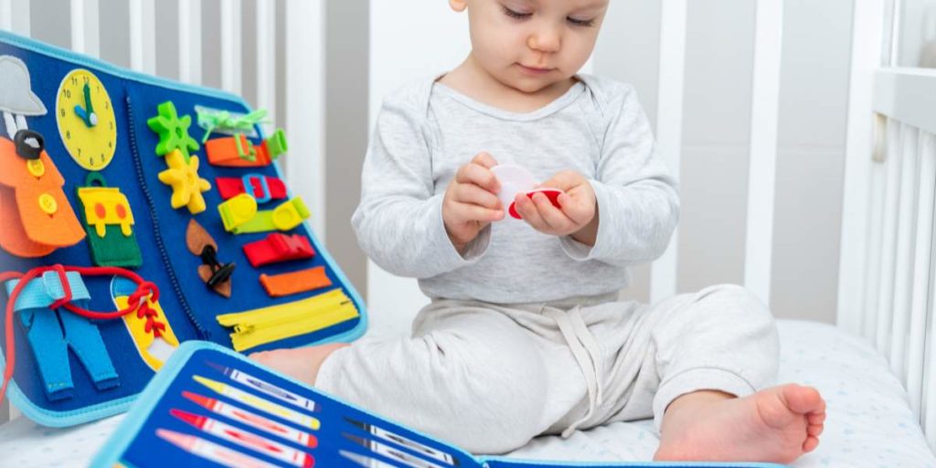 Activités sensorielles à intégrer selon l'âge de votre bébé Activités sensorielles à intégrer selon l'âge de votre bébé